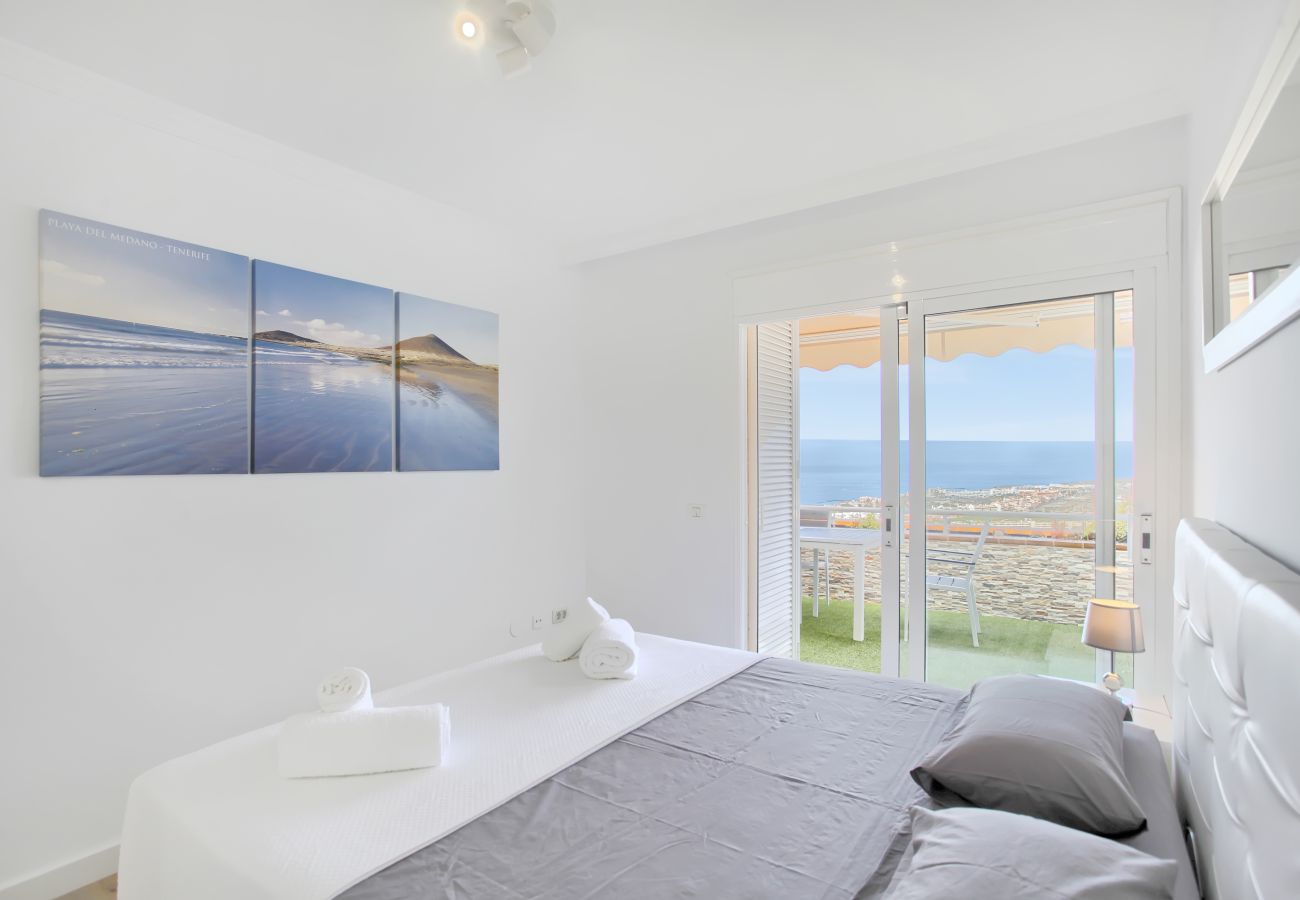 Apartamento en Costa Adeje - The Penthouse, Fabulous Sunset, Heated Pool, Fiber