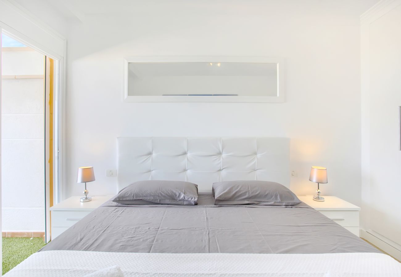 Apartamento en Costa Adeje - The Penthouse, Fabulous Sunset, Heated Pool, Fiber