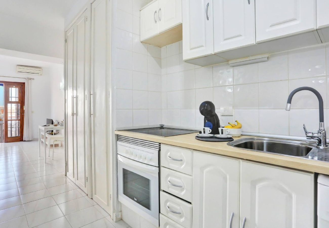 Estudio en Los Cristianos - Relaxing Studio Los Cristianos,AirCon, Heated Pool 