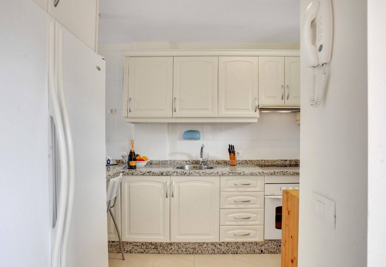Apartment in Costa Adeje - El Sol del Sur, Ocean View, 2 Pool, Fiber 