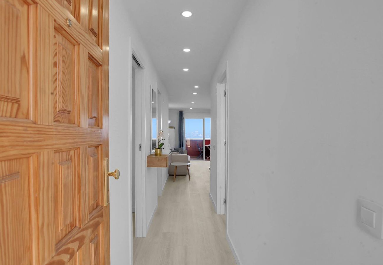 Apartment in Puerto de Santiago - Penthouse The Cliffs, Huge Terrace, Bbq, Air C 