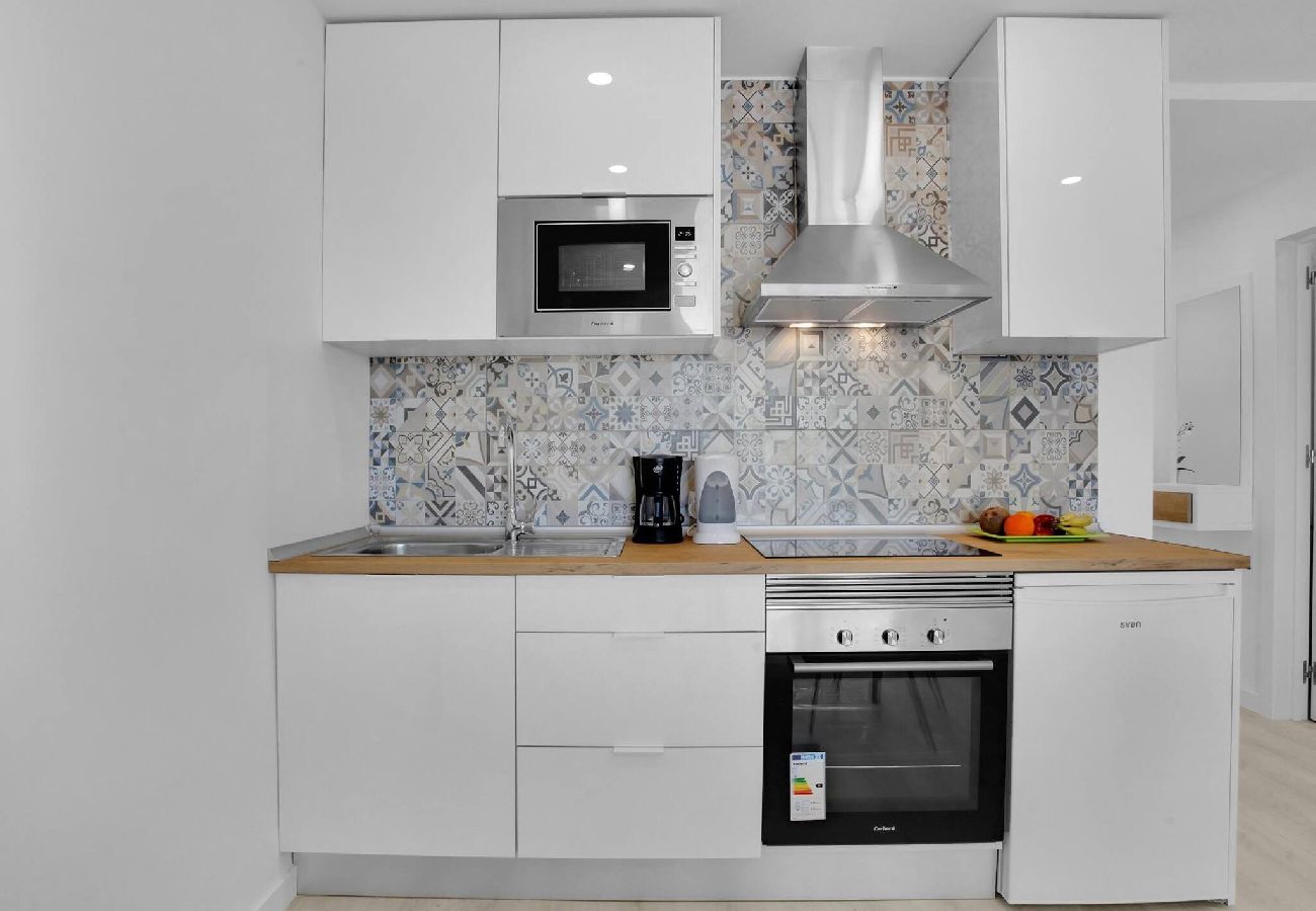 Apartment in Puerto de Santiago - Penthouse The Cliffs, Huge Terrace, Bbq, Air C 