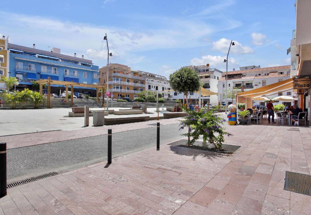 Apartment in Puerto de Santiago - Penthouse The Cliffs, Huge Terrace, Bbq, Air C 