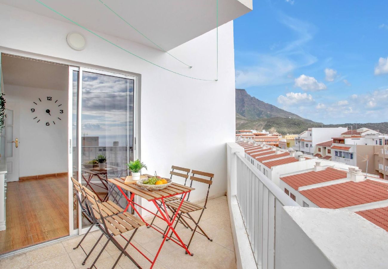 Apartment in Adeje - MonteMarAdeje new 2 bedroom apartment city Center 