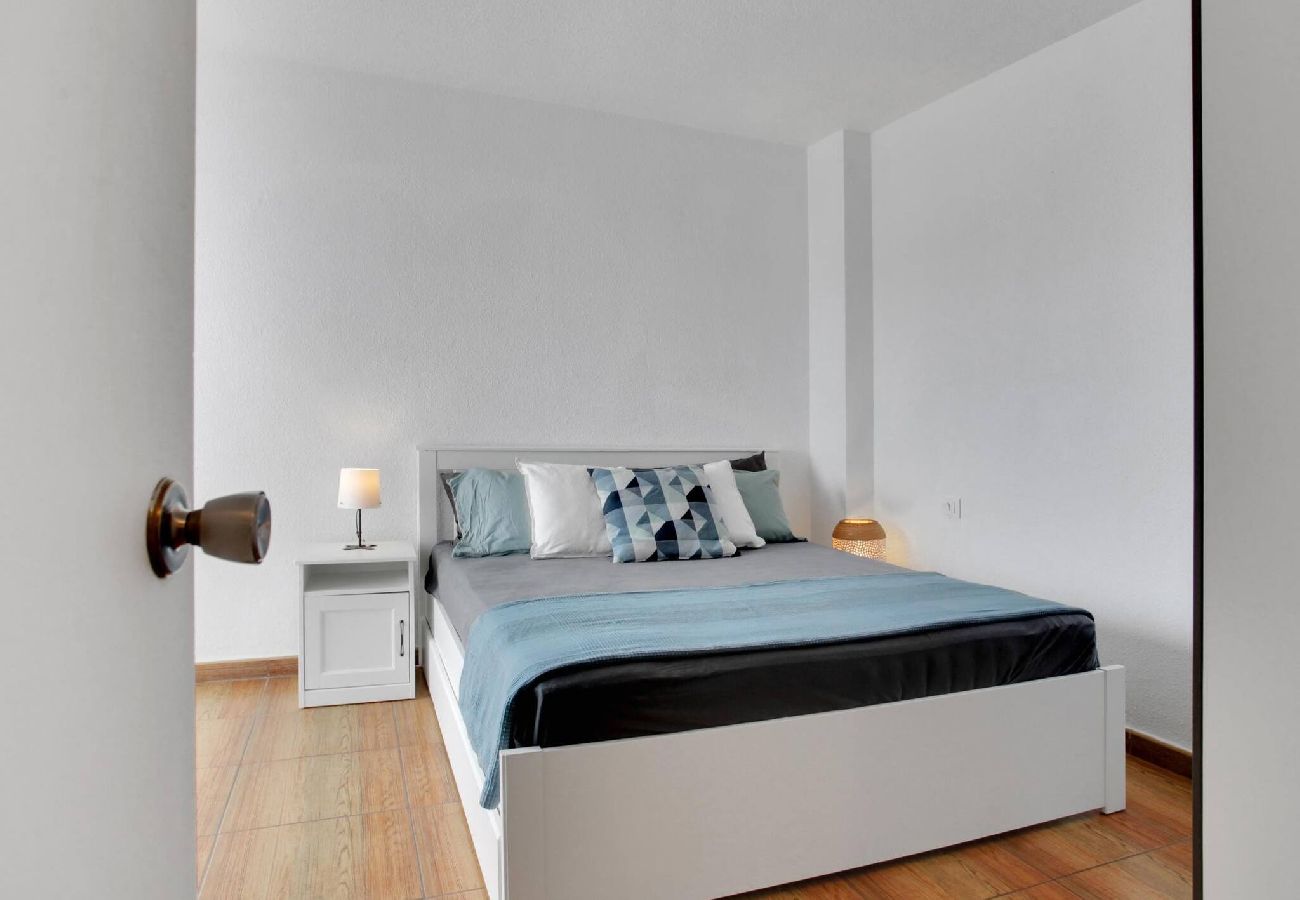 Apartment in Adeje - MonteMarAdeje new 2 bedroom apartment city Center 