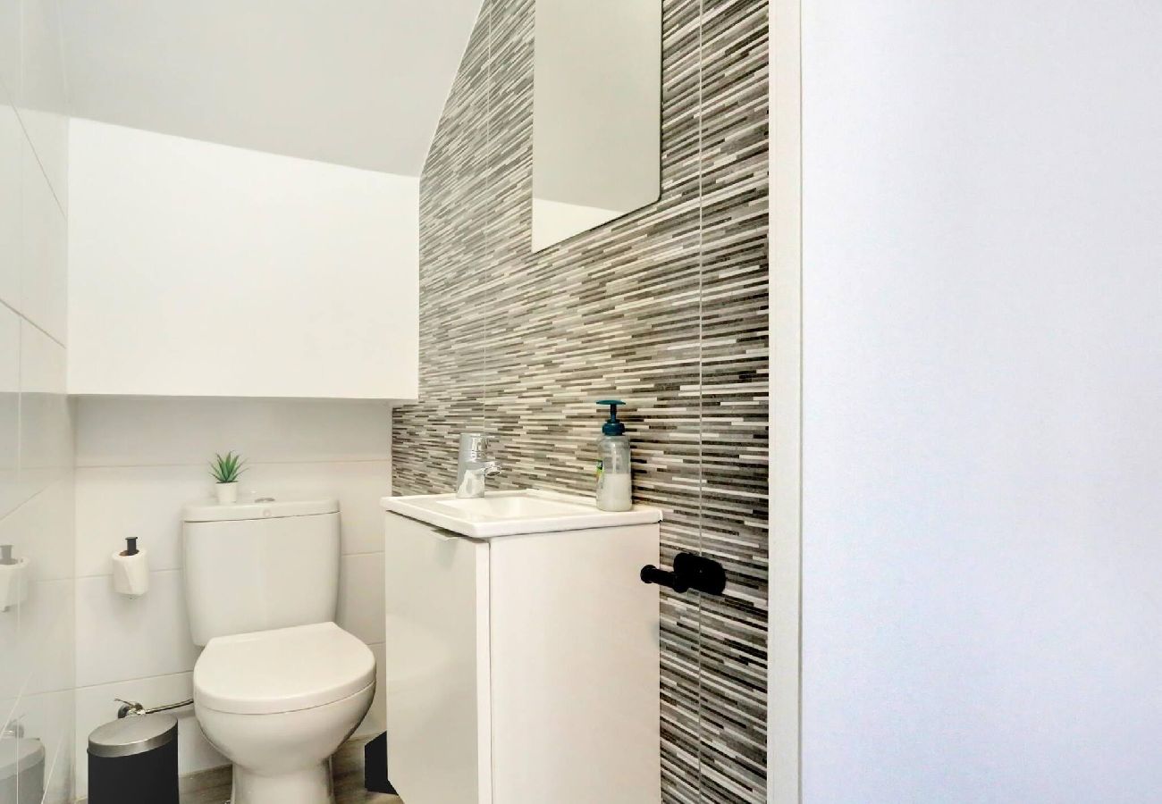 Terraced House in Costa Adeje - Golden Sand, Heated Pool, A/C, Bbq 