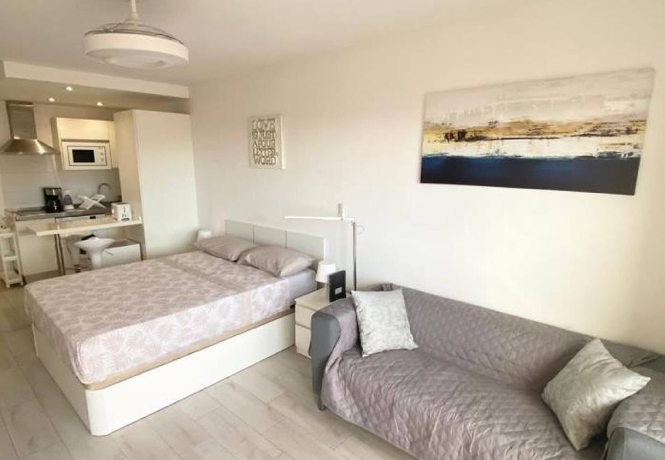 Studio in Los Cristianos - Top Floor Panoramic Studio, Heated Pool 