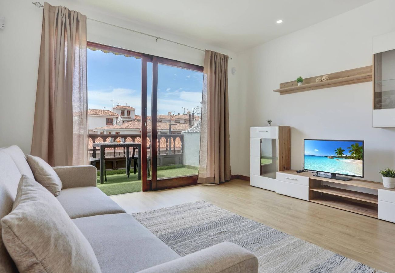 Apartment in Puerto de Santiago - The Little Square Apt, Los Gigantes, Terrace, WiFi