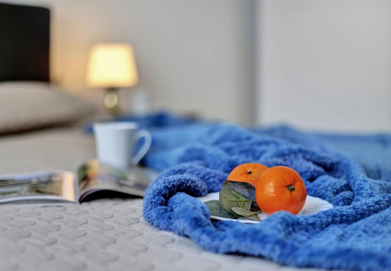Apartment in Puerto de Santiago - The Little Square Apt, Los Gigantes, Terrace, WiFi