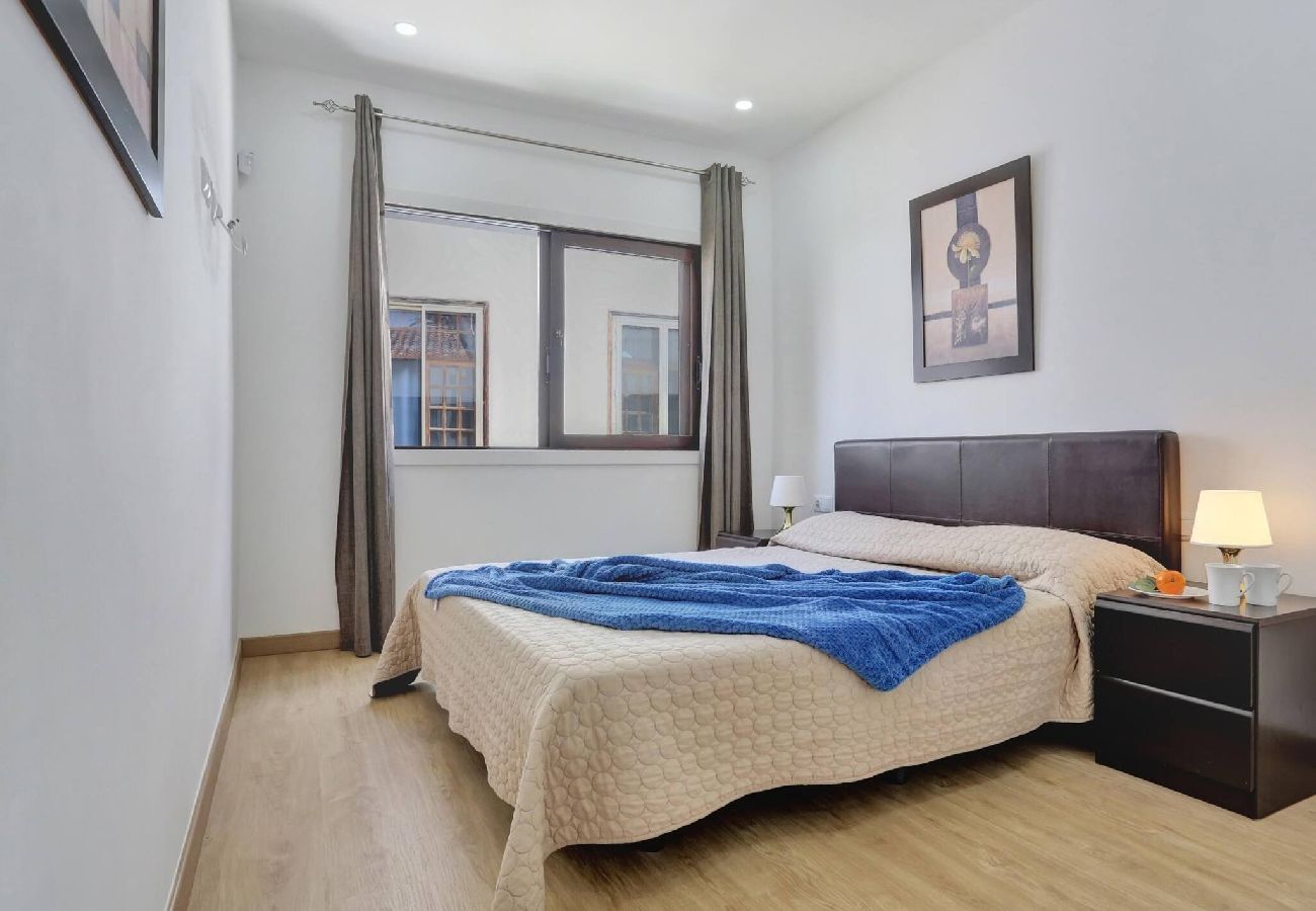 Apartment in Puerto de Santiago - The Little Square Apt, Los Gigantes, Terrace, WiFi