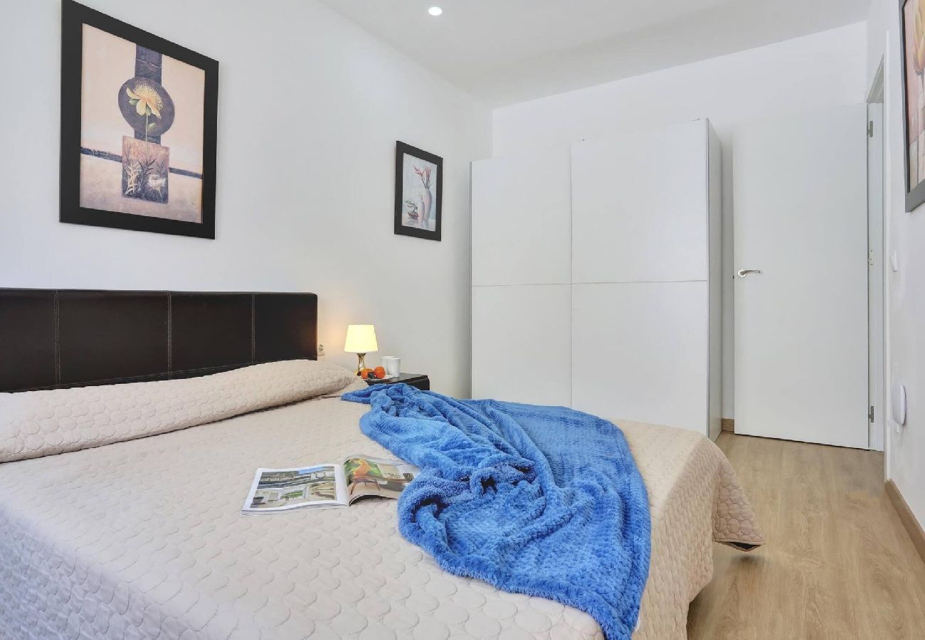 Apartment in Puerto de Santiago - The Little Square Apt, Los Gigantes, Terrace, WiFi