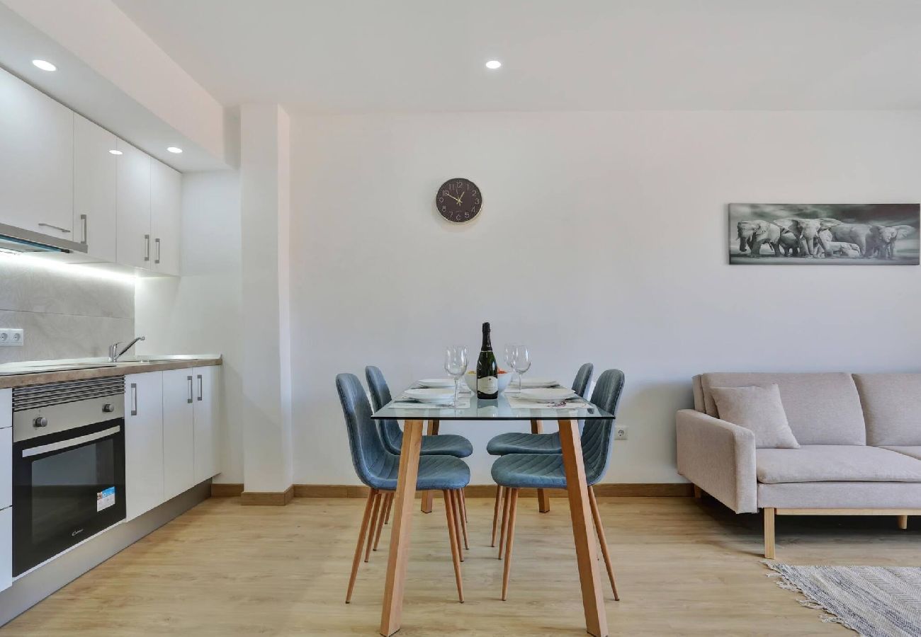 Apartment in Puerto de Santiago - The Little Square Apt, Los Gigantes, Terrace, WiFi