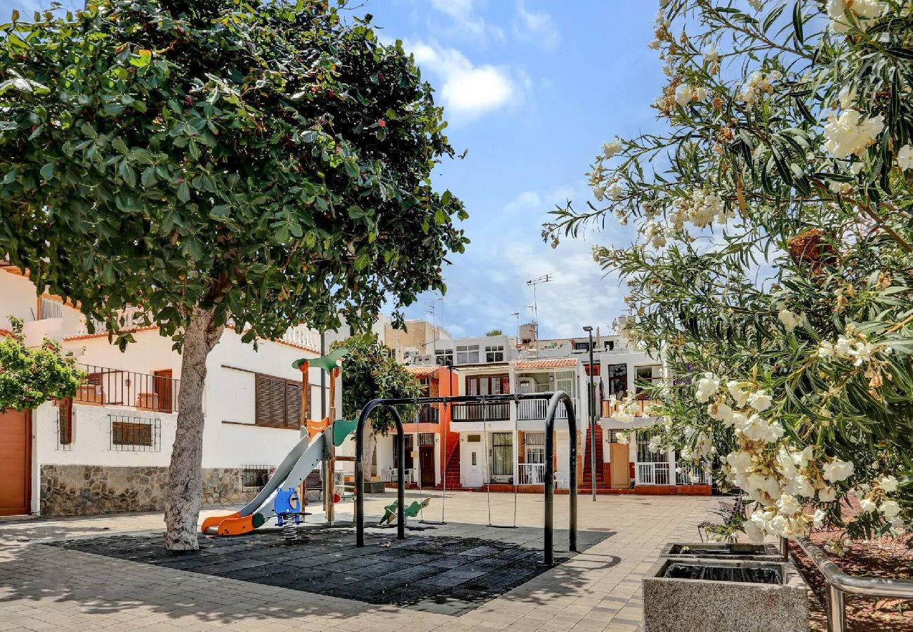 Apartment in Puerto de Santiago - The Little Square Apt, Los Gigantes, Terrace, WiFi