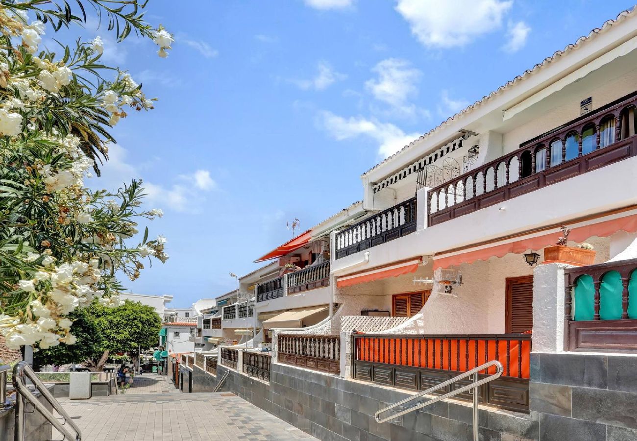 Apartment in Puerto de Santiago - The Little Square Apt, Los Gigantes, Terrace, WiFi