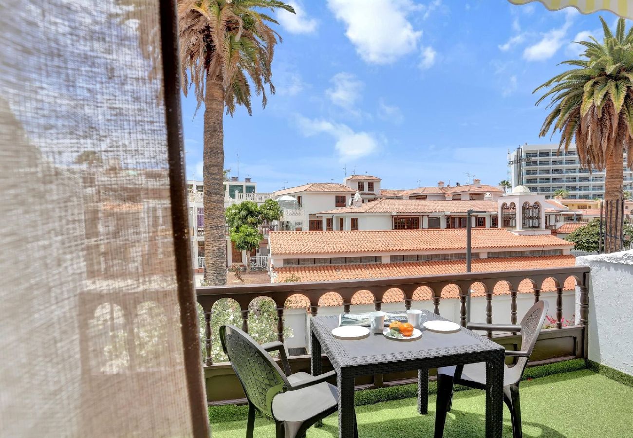 Apartment in Puerto de Santiago - The Little Square Apt, Los Gigantes, Terrace, WiFi