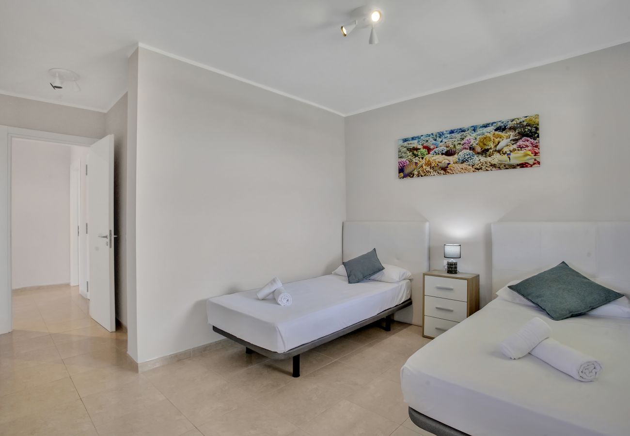 Apartment in San Miguel de Abona - Sun And Green, Heated Pool, 3 Rooms, Air C