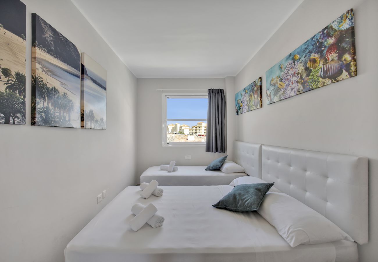 Apartment in San Miguel de Abona - Sun And Green, Heated Pool, 3 Rooms, Air C