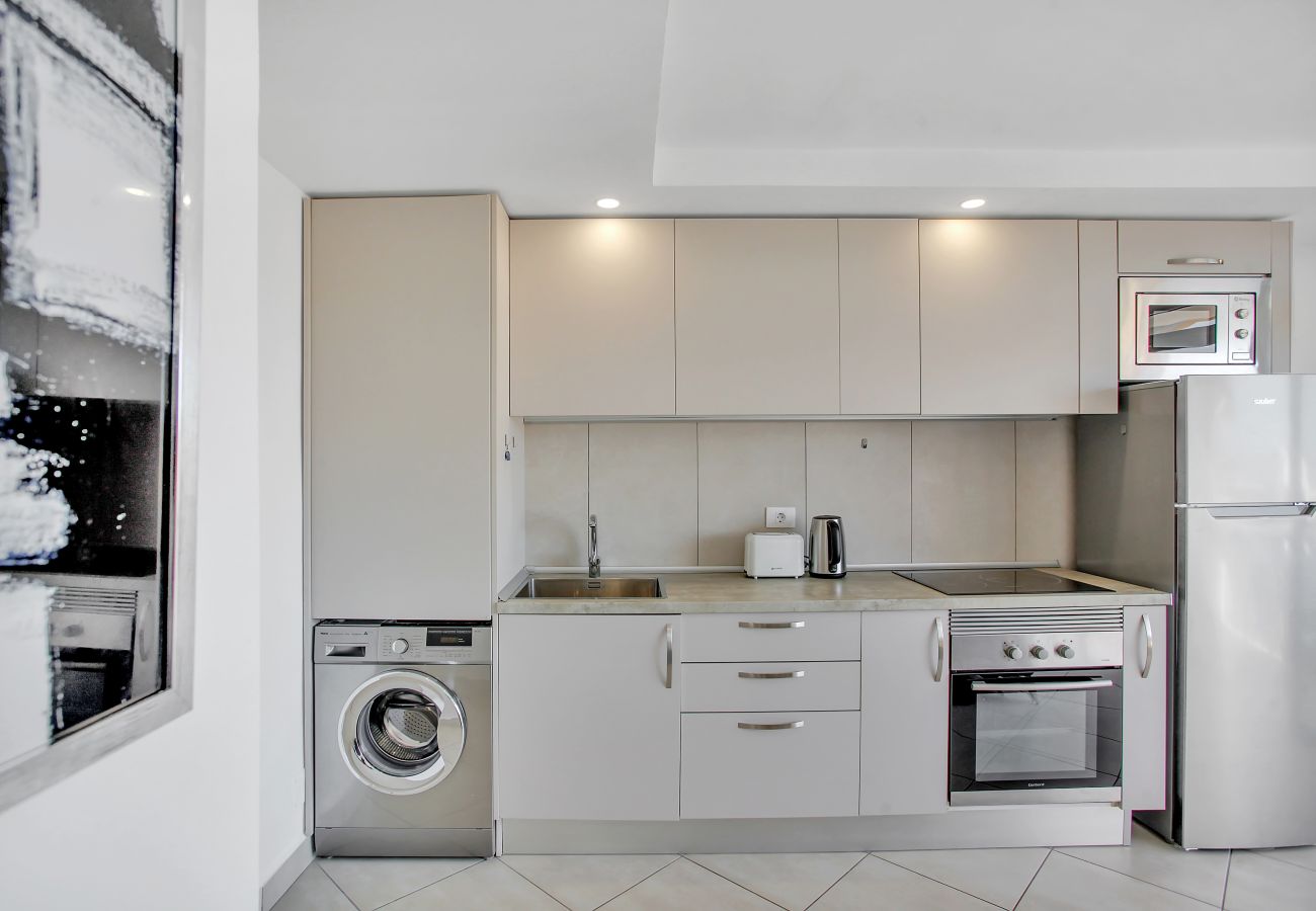 Apartment in Palm - Mar - Dream Holidays, Wonderful Ocean View,Fast Wi Fi