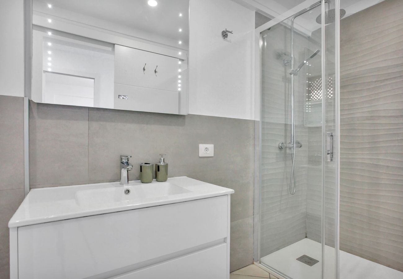 Apartment in Palm - Mar - Dream Holidays, Wonderful Ocean View,Fast Wi Fi
