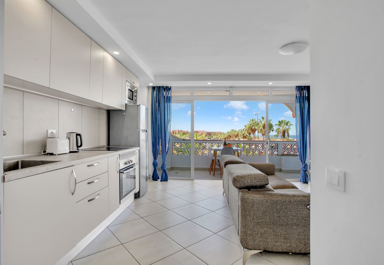 Apartment in Palm - Mar - Dream Holidays, Wonderful Ocean View,Fast Wi Fi