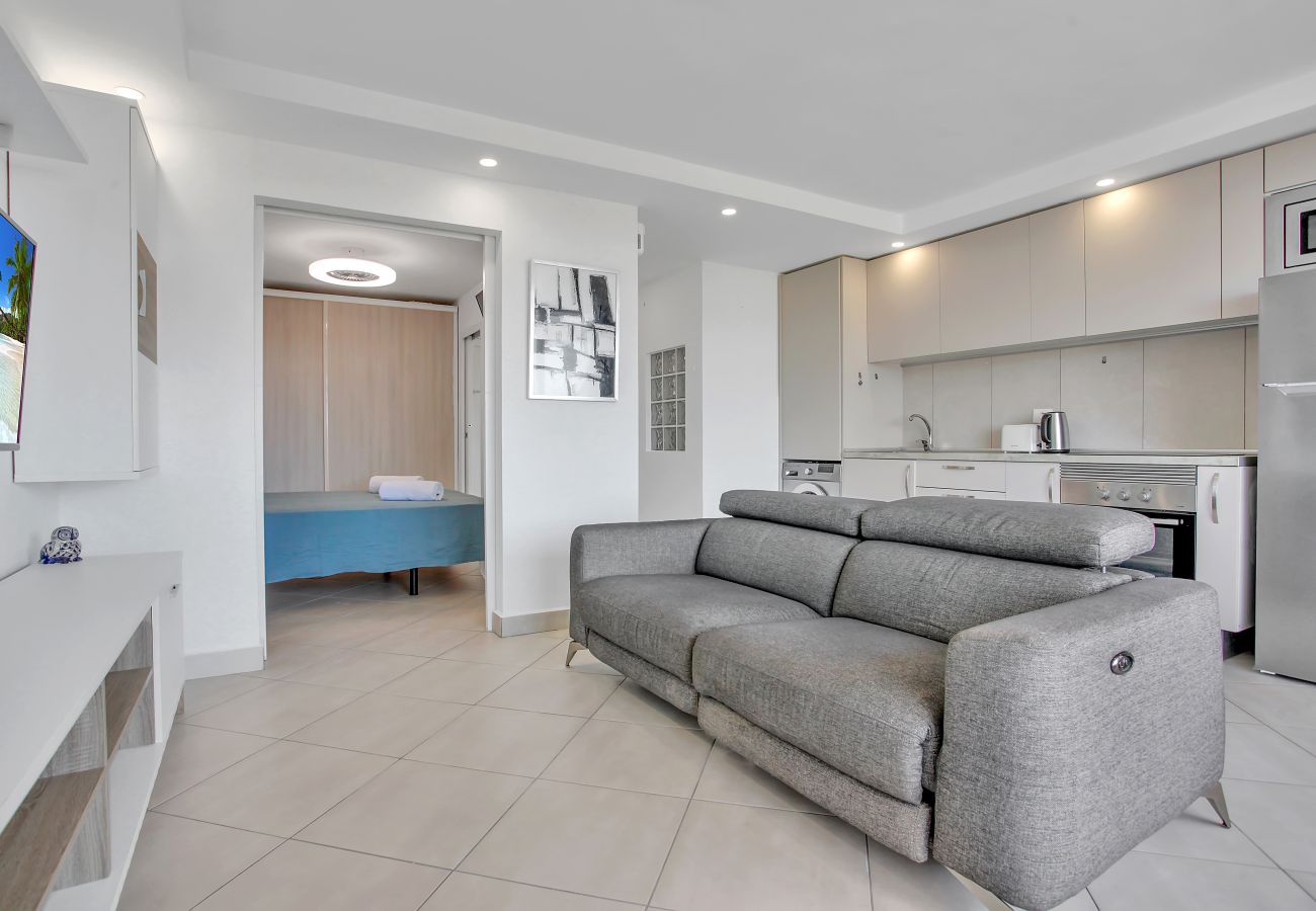 Apartment in Palm - Mar - Dream Holidays, Wonderful Ocean View,Fast Wi Fi