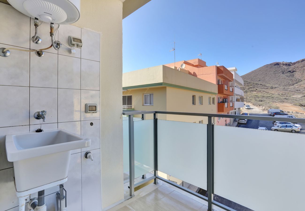 Apartment in Arona - San Lorenzo Apt, 2Huge Terraces Whit View, Parking