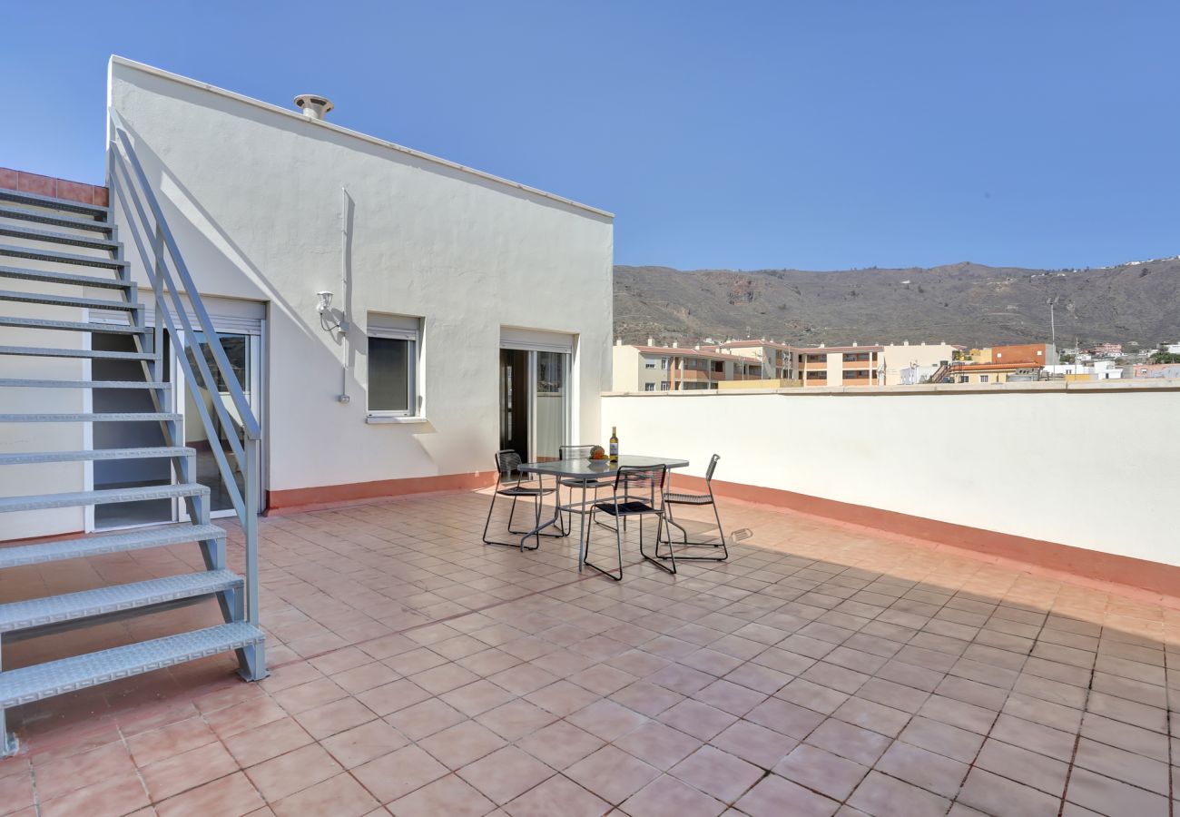 Apartment in Arona - San Lorenzo Apt, 2Huge Terraces Whit View, Parking