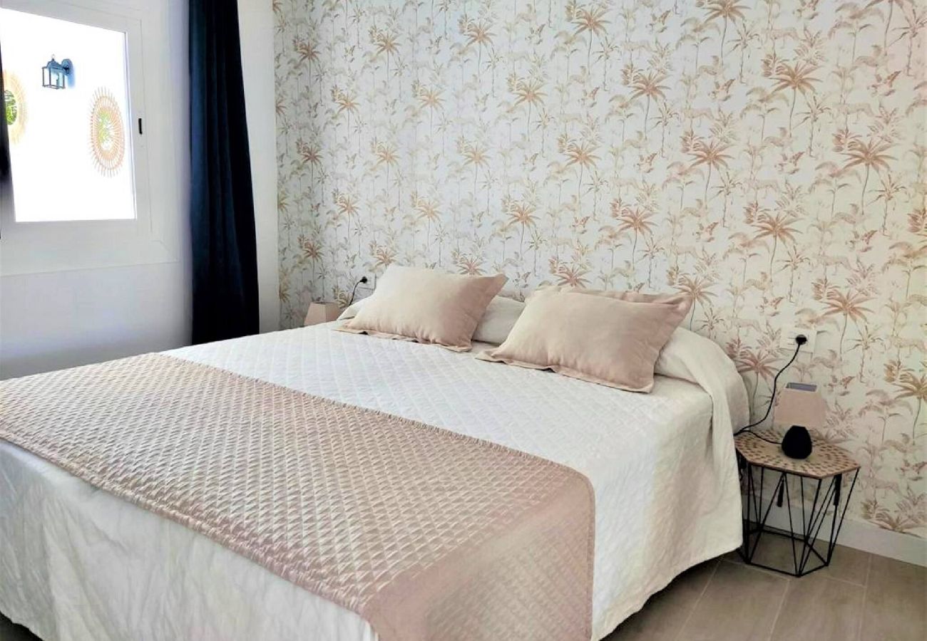 Appartement à San Miguel de Abona - GOLD SAND, Huge Terrace, Fast Wi-Fi, Sat TV 