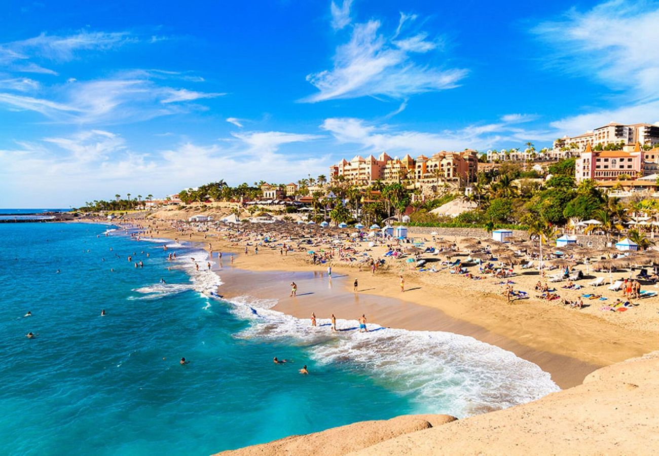 Appartement à Costa Adeje - The Penthouse, Fabulous Sunset, Heated Pool, Fiber