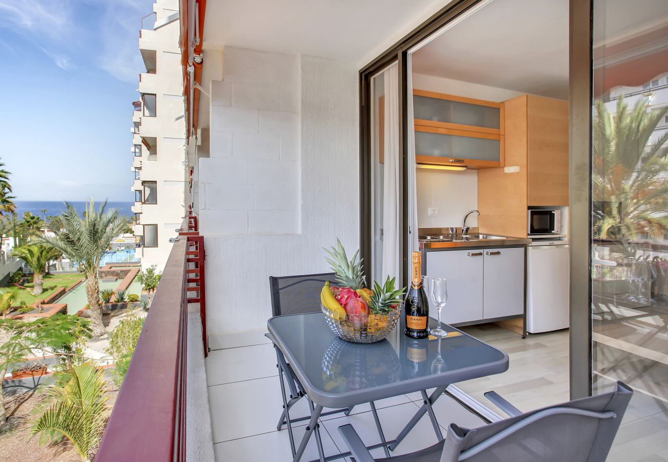 Studio à Playa de Las Americas - Ocean Touch Studio, Piscine, Wi-Fi, Proche de la plage