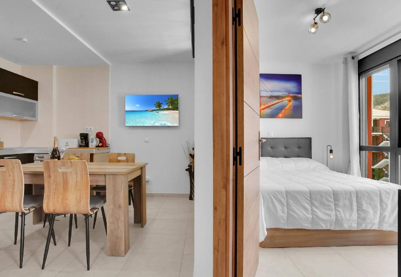 Appartement à Palm - Mar - Nice Mocan, Garage, Pool, Fiber, Padel, A/C 