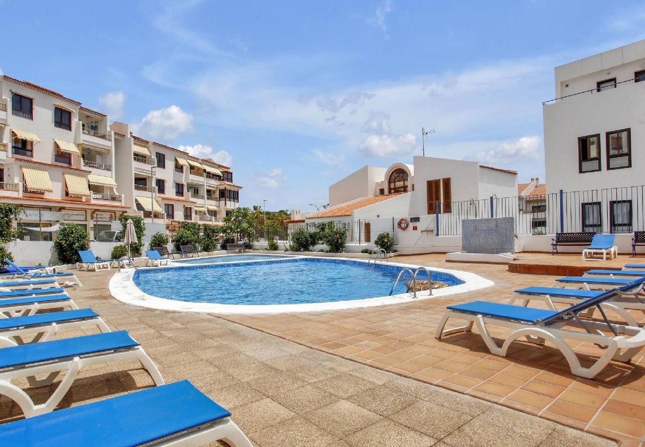 Appartement à Los Cristianos - Ferdy's Home, Pool, Wi Fi, Downtown Los Cristianos 