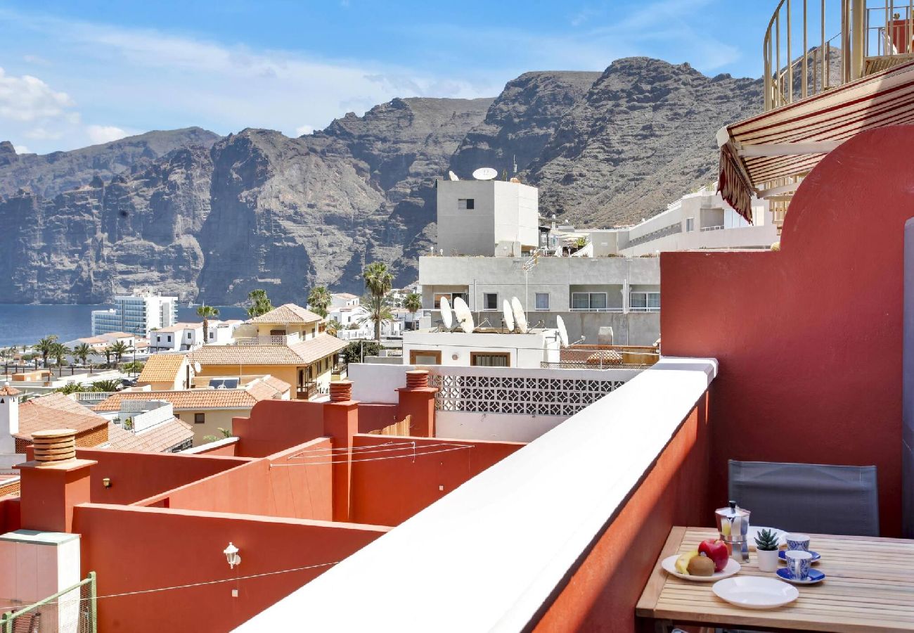 Appartement à Puerto de Santiago - Penthouse The Cliffs, Huge Terrace, Bbq, Air C 