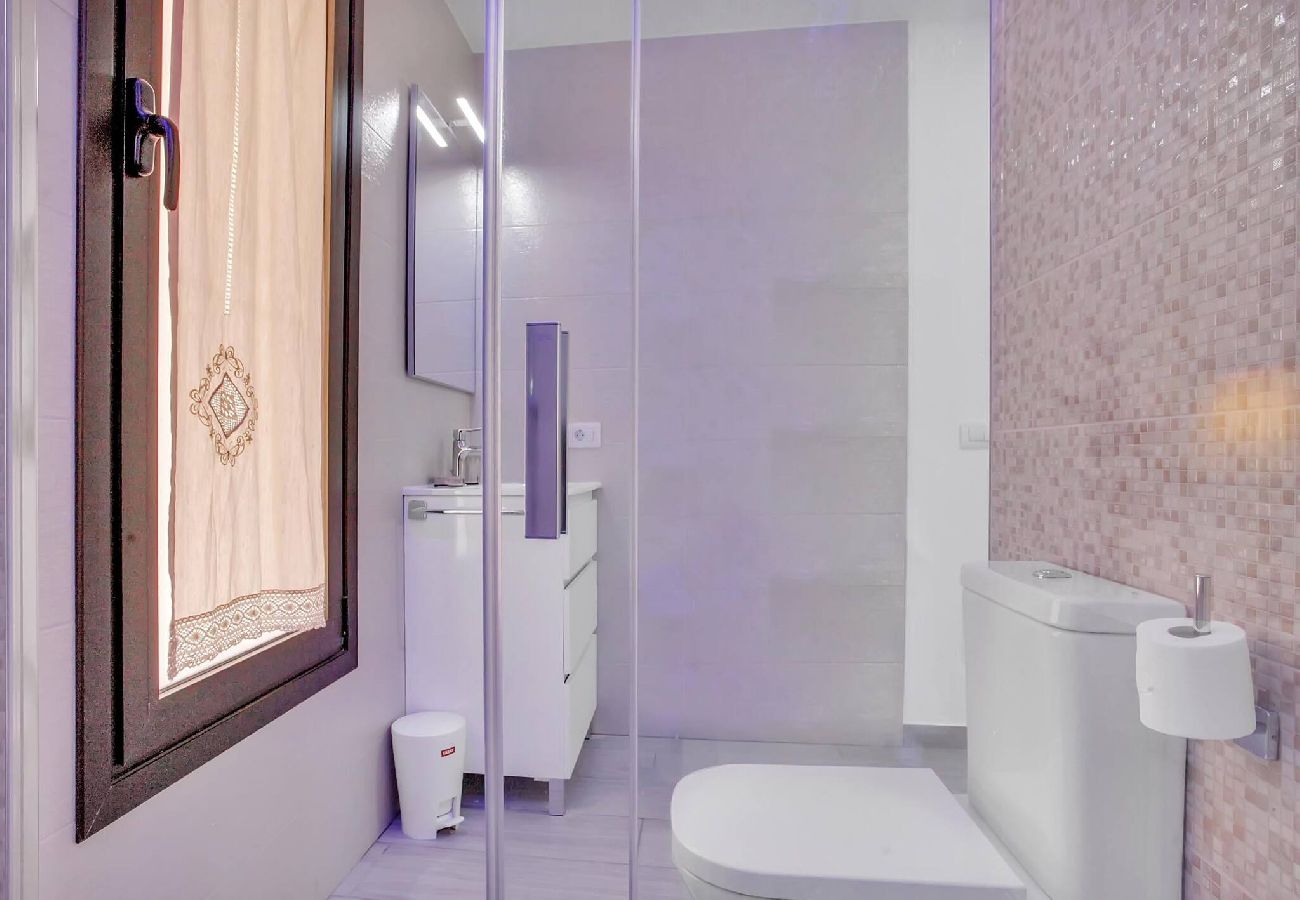 Appartement à Playa de Las Americas - Charming Las Americas, Terrace, Fiber, Pool 