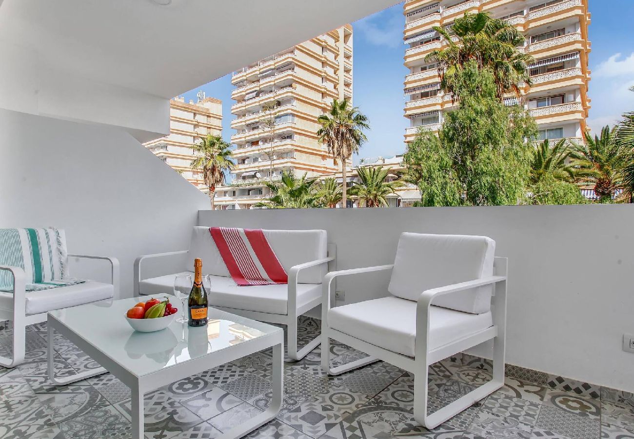 Appartement à Playa de Las Americas - Charming Las Americas, Terrace, Fiber, Pool 