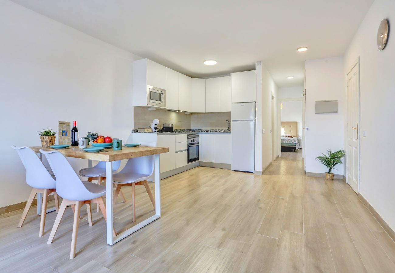 Appartement à Arona - Atlantic Breeze, Terrace, Pool, Fast Wifi 