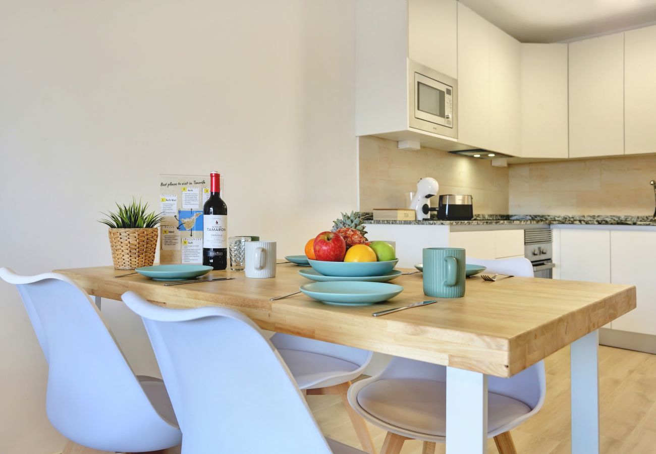 Appartement à Arona - Atlantic Breeze, Terrace, Pool, Fast Wifi 