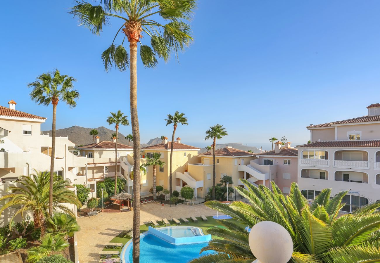 Appartement à Arona - Atlantic Breeze, Terrace, Pool, Fast Wifi 