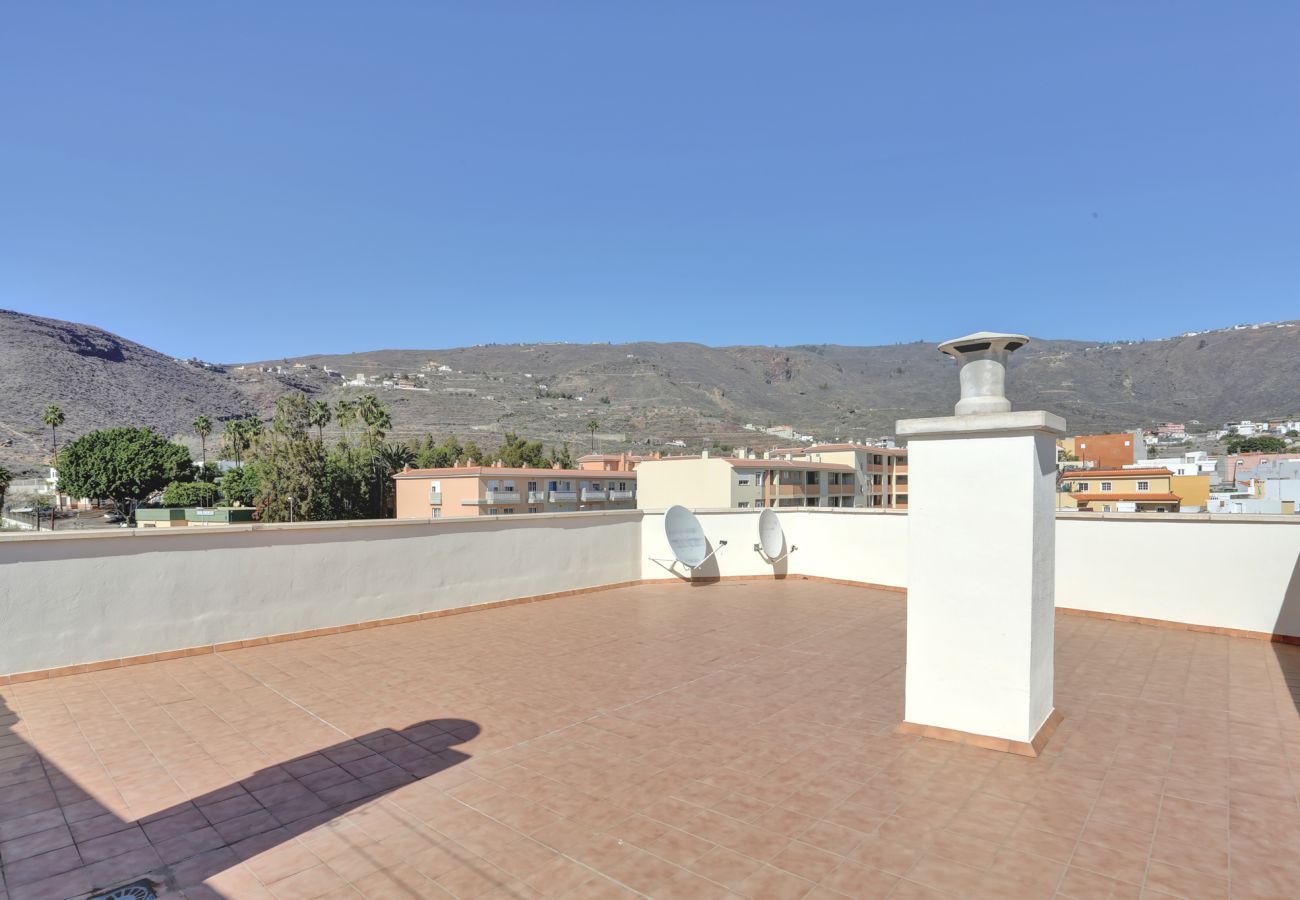 Appartement à Arona - San Lorenzo Apt, 2Huge Terraces Whit View, Parking