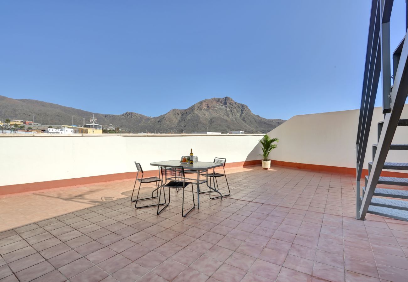 Appartement à Arona - San Lorenzo Apt, 2Huge Terraces Whit View, Parking