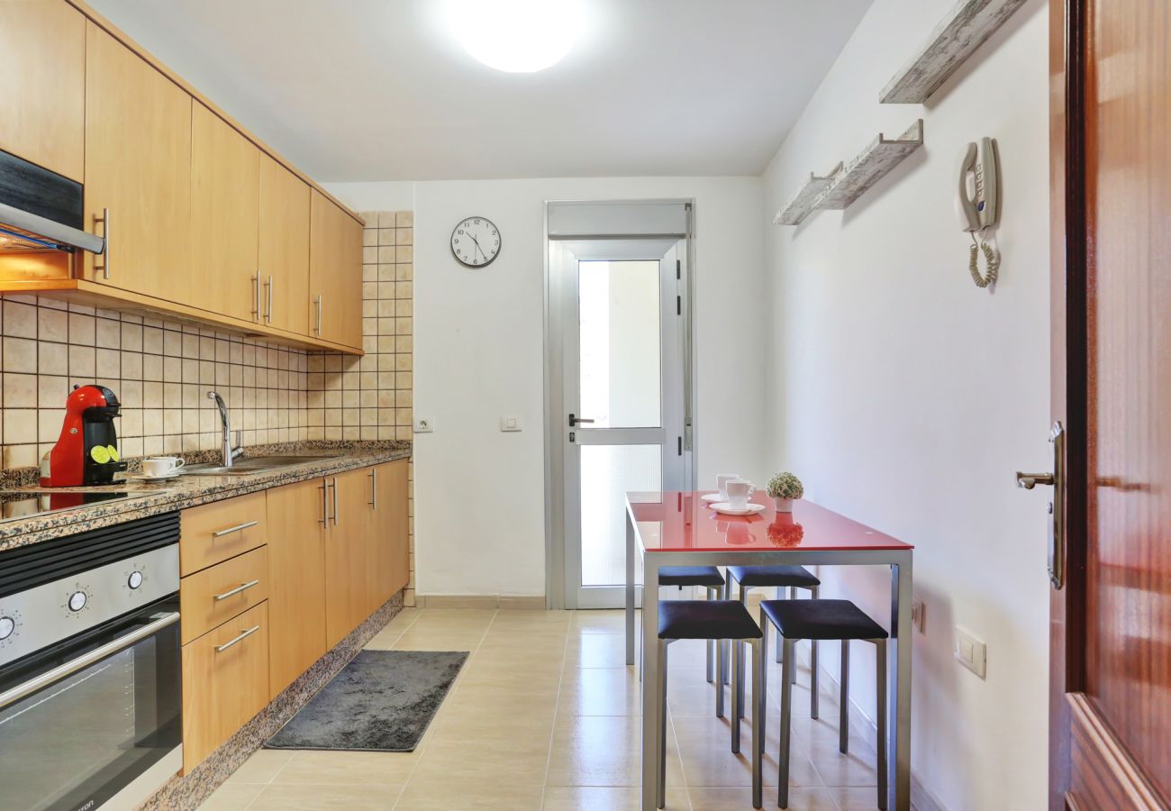 Appartement à Arona - San Lorenzo Apt, 2Huge Terraces Whit View, Parking