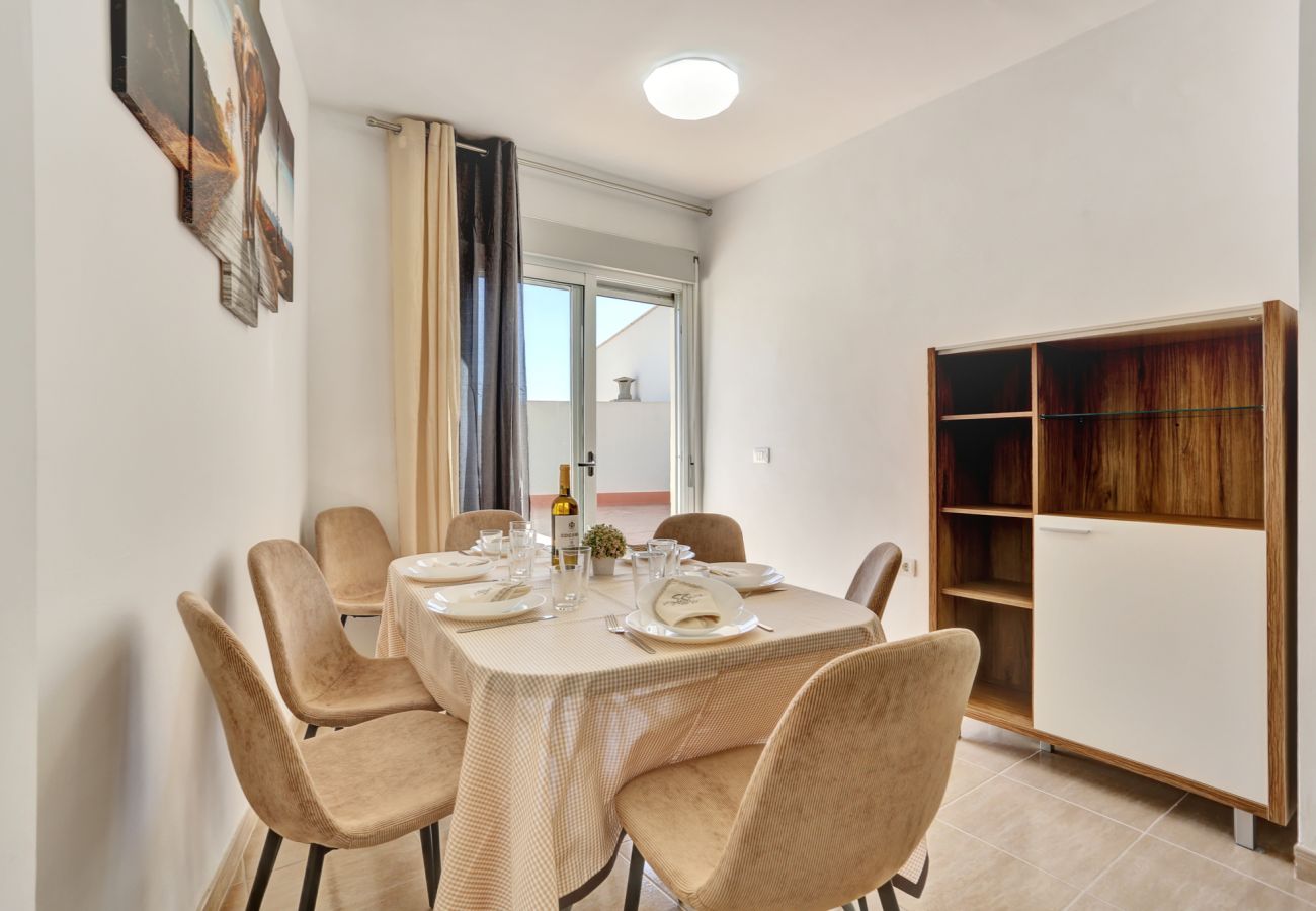 Appartement à Arona - San Lorenzo Apt, 2Huge Terraces Whit View, Parking