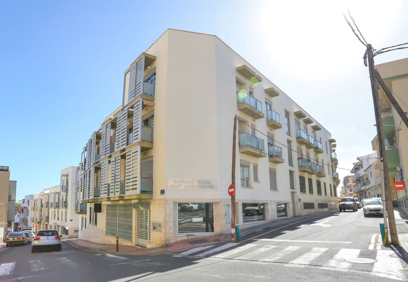 Appartement à Arona - San Lorenzo Apt, 2Huge Terraces Whit View, Parking