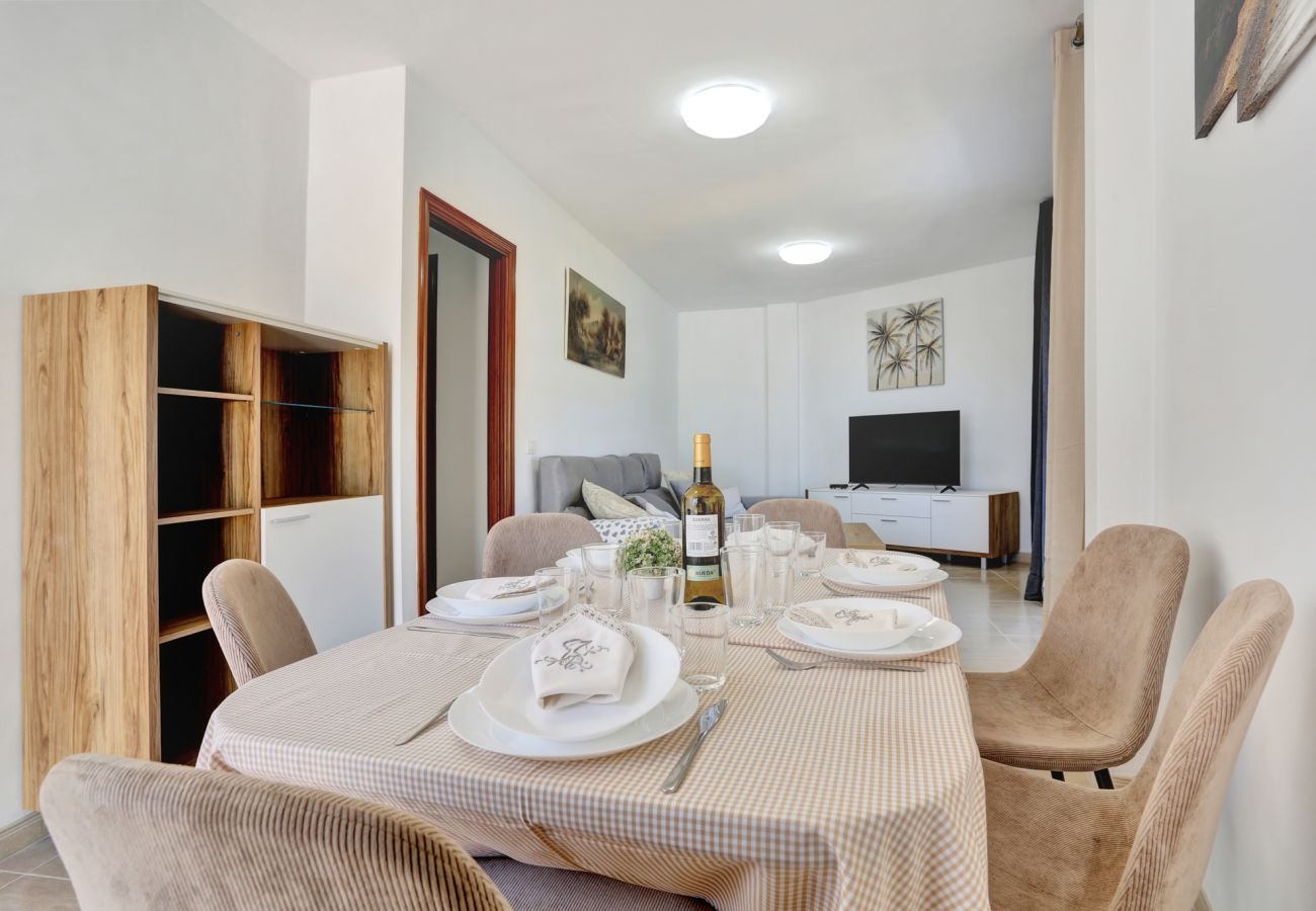 Appartement à Arona - San Lorenzo Apt, 2Huge Terraces Whit View, Parking