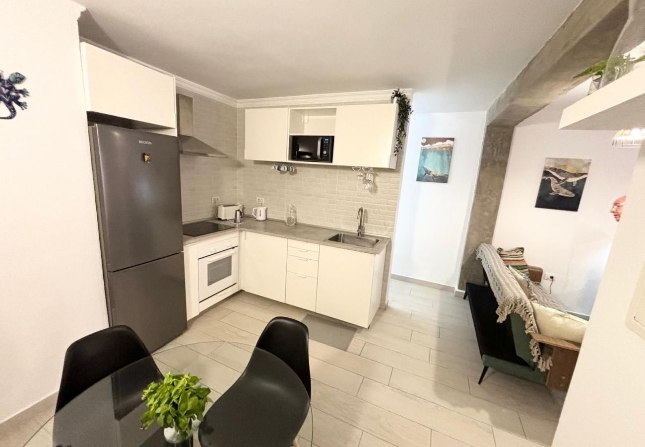 Appartement à Los Cristianos - Los Cristianos Town Center, 2 bedrooms, 170m beach