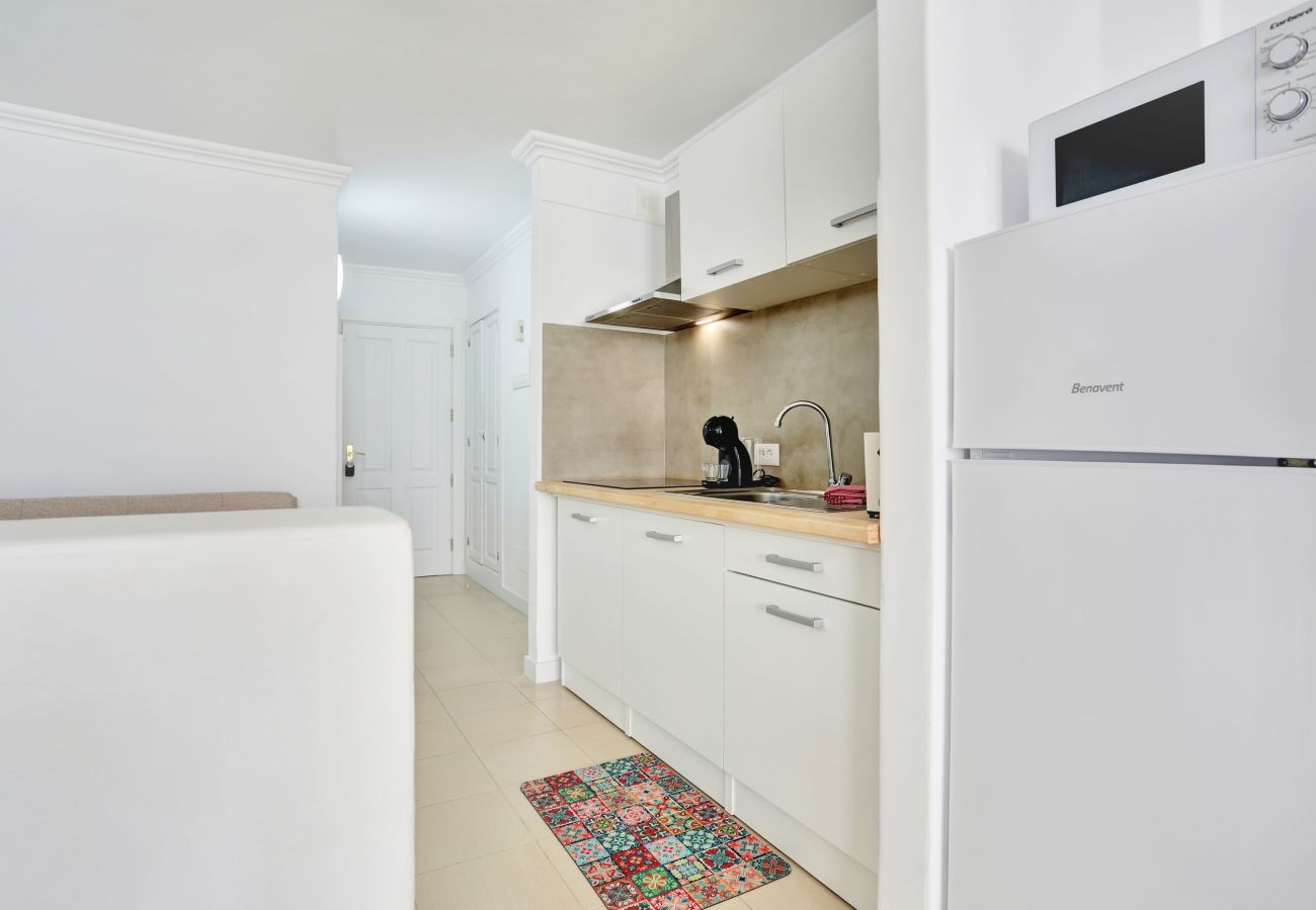 Studio à San Miguel de Abona - Top Floor Studio. Pools, Fast Internet, Parking