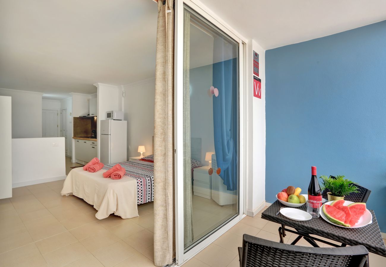 Studio à San Miguel de Abona - Top Floor Studio. Pools, Fast Internet, Parking