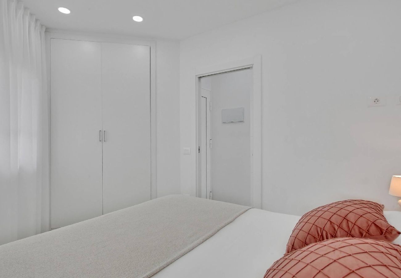 Appartamento a Arona - Casa Marinita, Penthouse By The Sea 