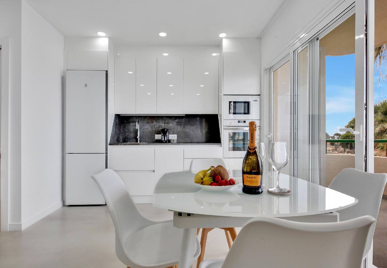 Appartamento a Arona - Casa Marinita, Penthouse By The Sea 