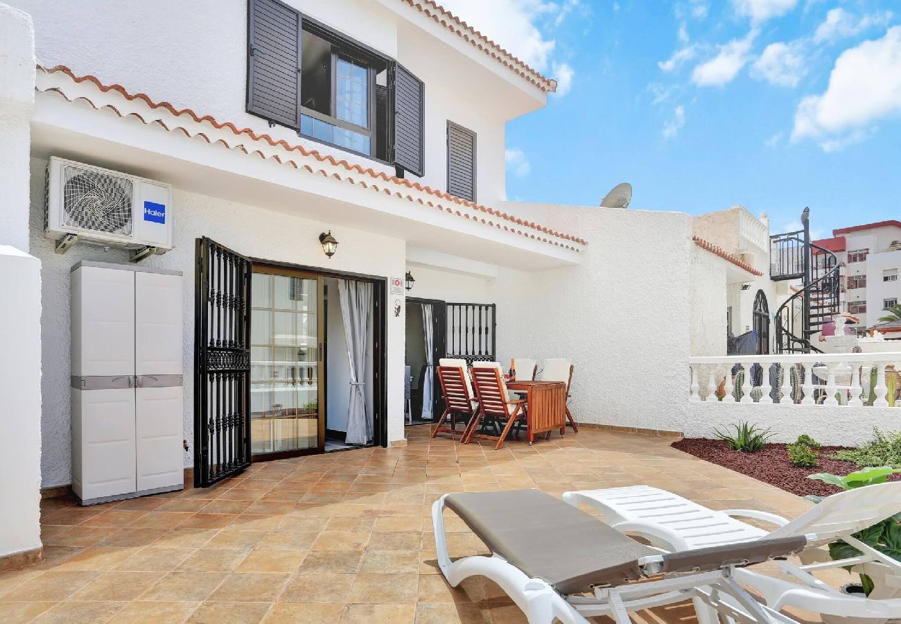 Casa a schiera a Costa Adeje - Golden Sand, Heated Pool, A/C, Bbq 